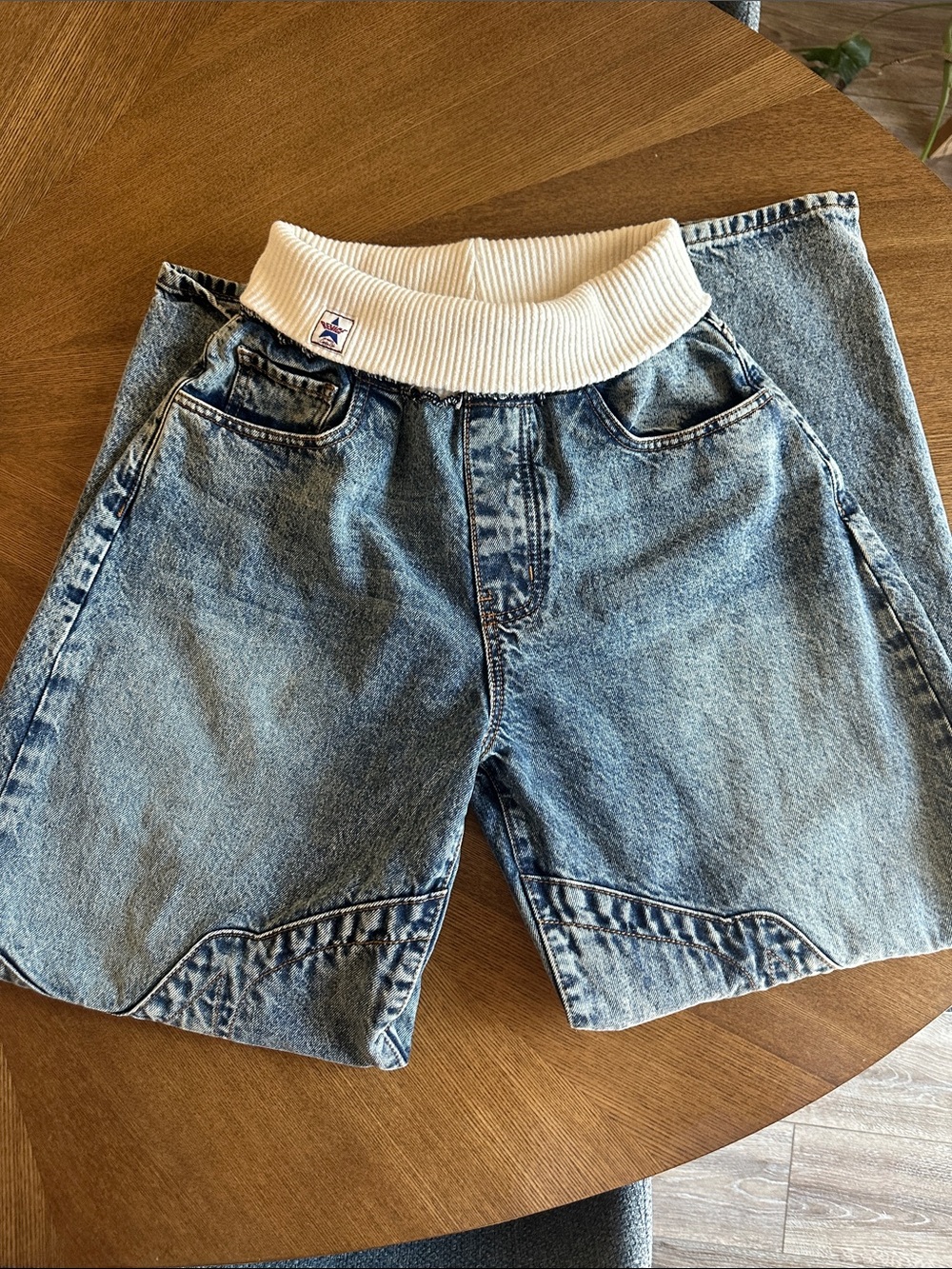 REVICE "Vice Jean/Blue Crest" Like New